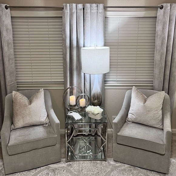 1-CALDEIRA CUT VELVET DESIGN DECORATIVE PILLOW (Read description for details) - Picture 3 of 17